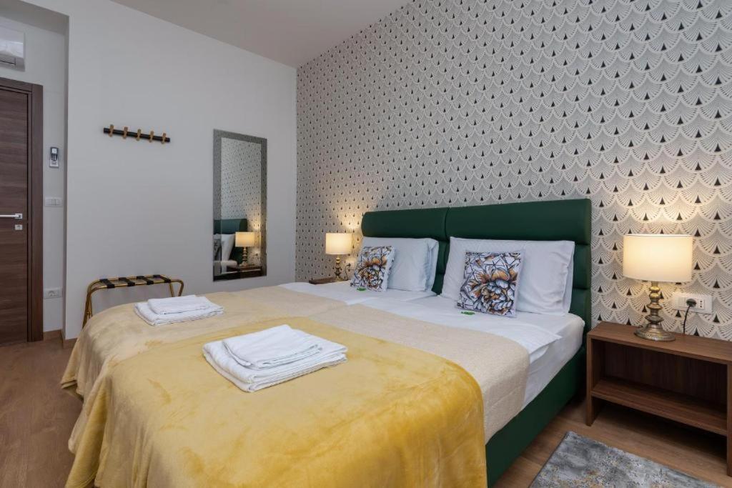 Aurora Rooms Pula Exterior foto